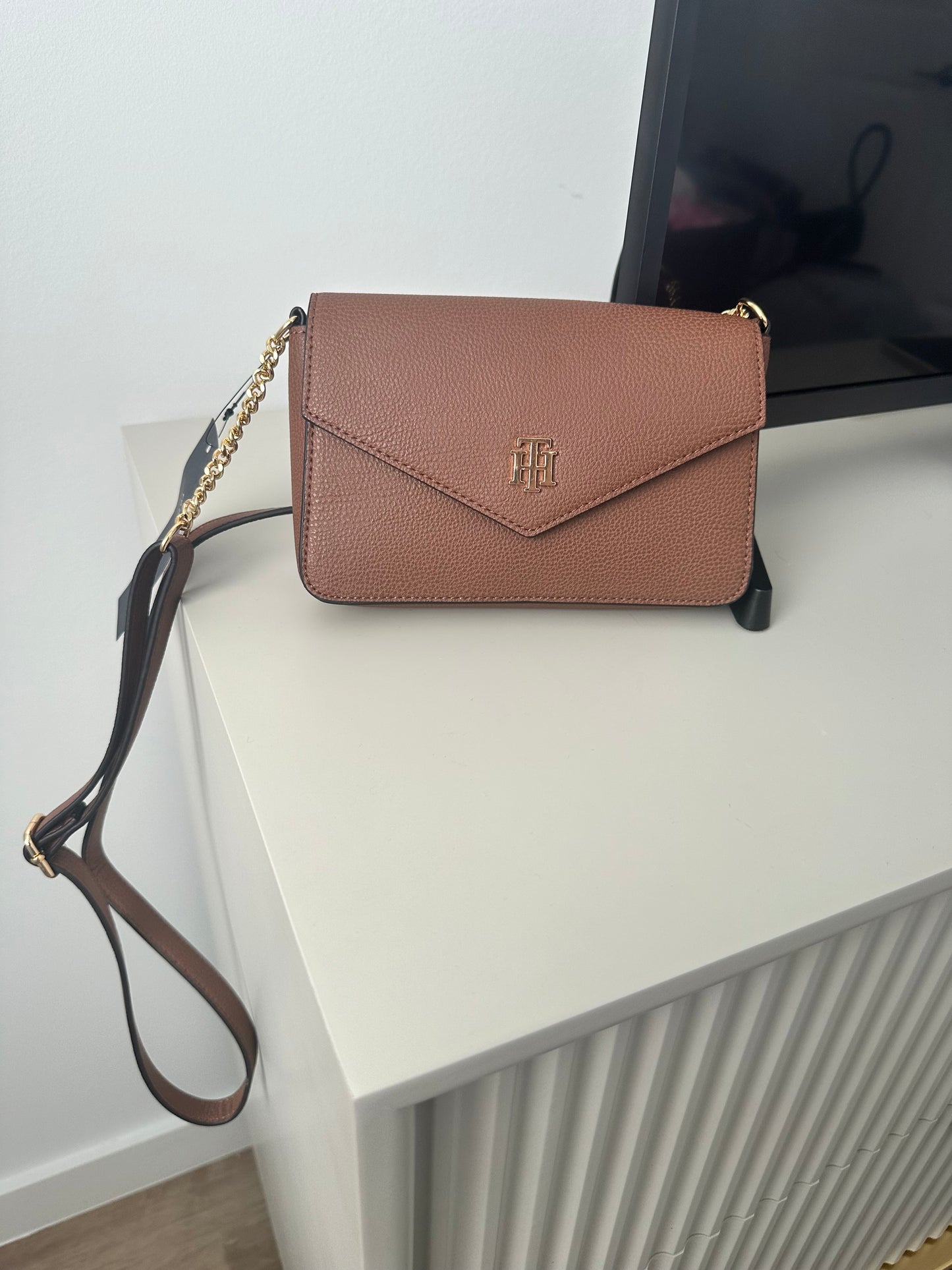 Tommy Hilfiger cross body