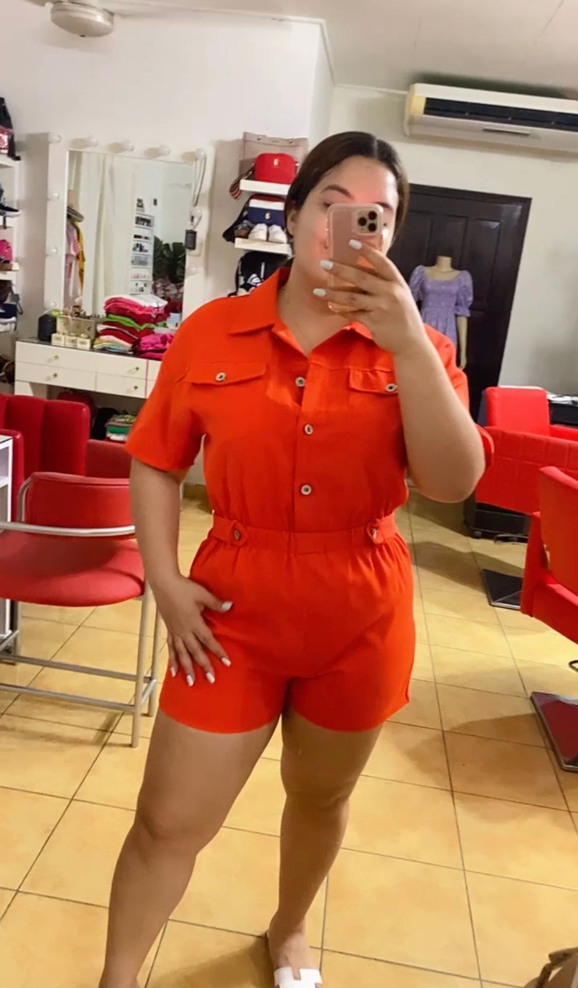 Short naranja y Nude